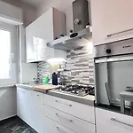 Διαμέρισμα Metro Bengasi - Cozy Flat - Center In 10 Minutes Τορίνο