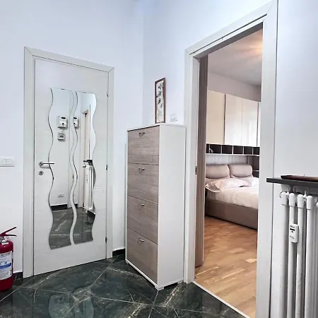 Metro Bengasi - Cozy Flat - Center In 10 Minutes
