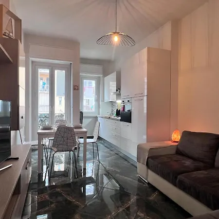 Metro Bengasi - Cozy Flat - Center In 10 Minutes Apartmán *