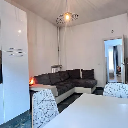 Metro Bengasi - Cozy Flat - Center In 10 Minutes *