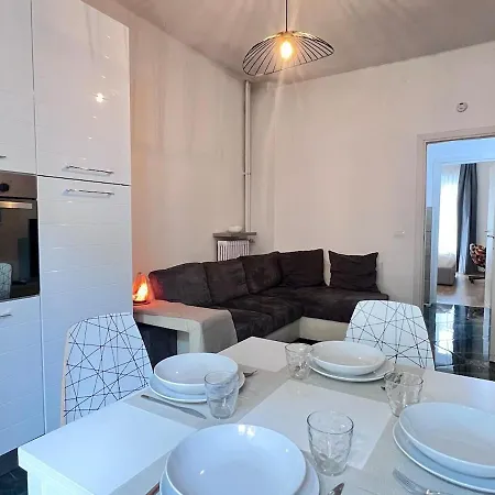 Apartmán Metro Bengasi - Cozy Flat - Center In 10 Minutes
