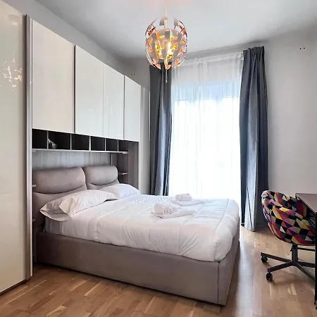 Metro Bengasi - Cozy Flat - Center In 10 Minutes Apartmán