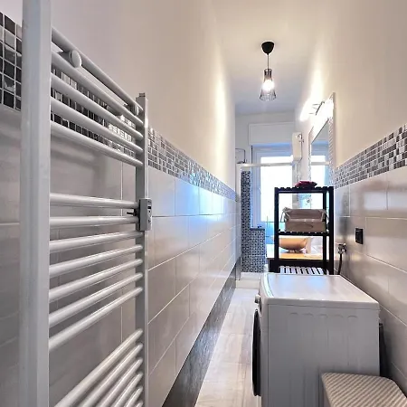 Apartmán Metro Bengasi - Cozy Flat - Center In 10 Minutes